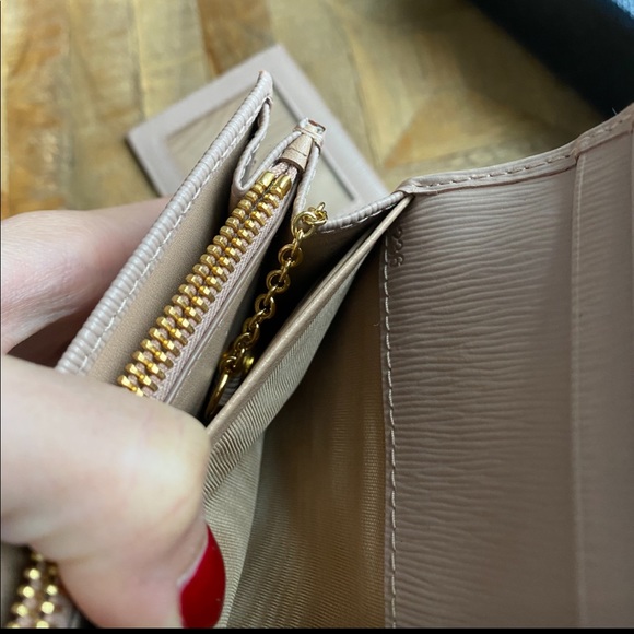 Prada Vitello Move Continental Flap Wallet Cammeo - Picture 6 of 8